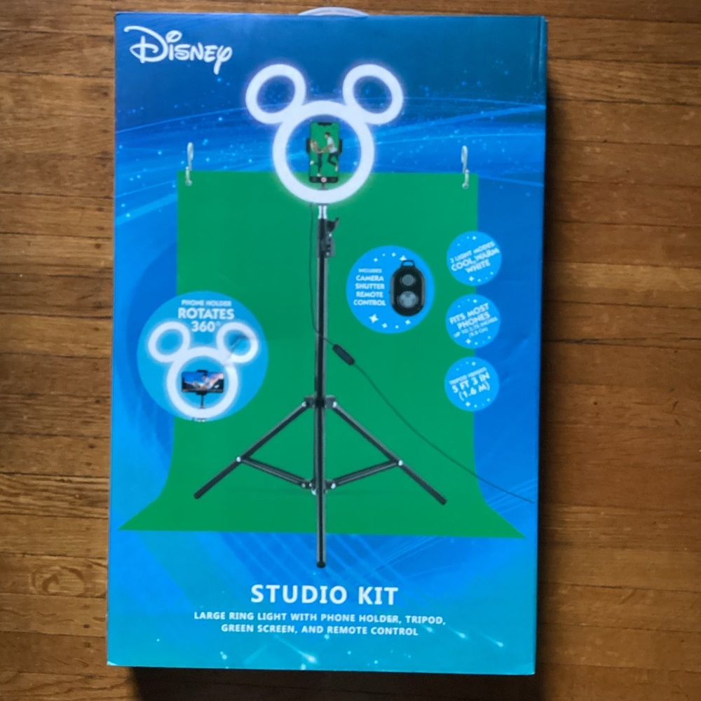 Disney Mickey Studio Photo and Video Creators Kit with LED Ring Light Kit, NIB